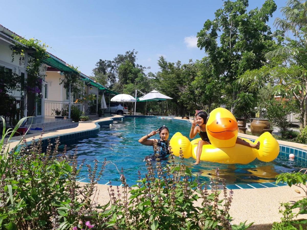 Sky And Water Resort 차암 외부 사진